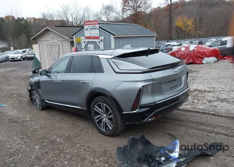 2024 Cadillac Lyriq Luxury W/1Sd z USA, uszkodzony, nr VIN 1GYKPRRL9RZ128701